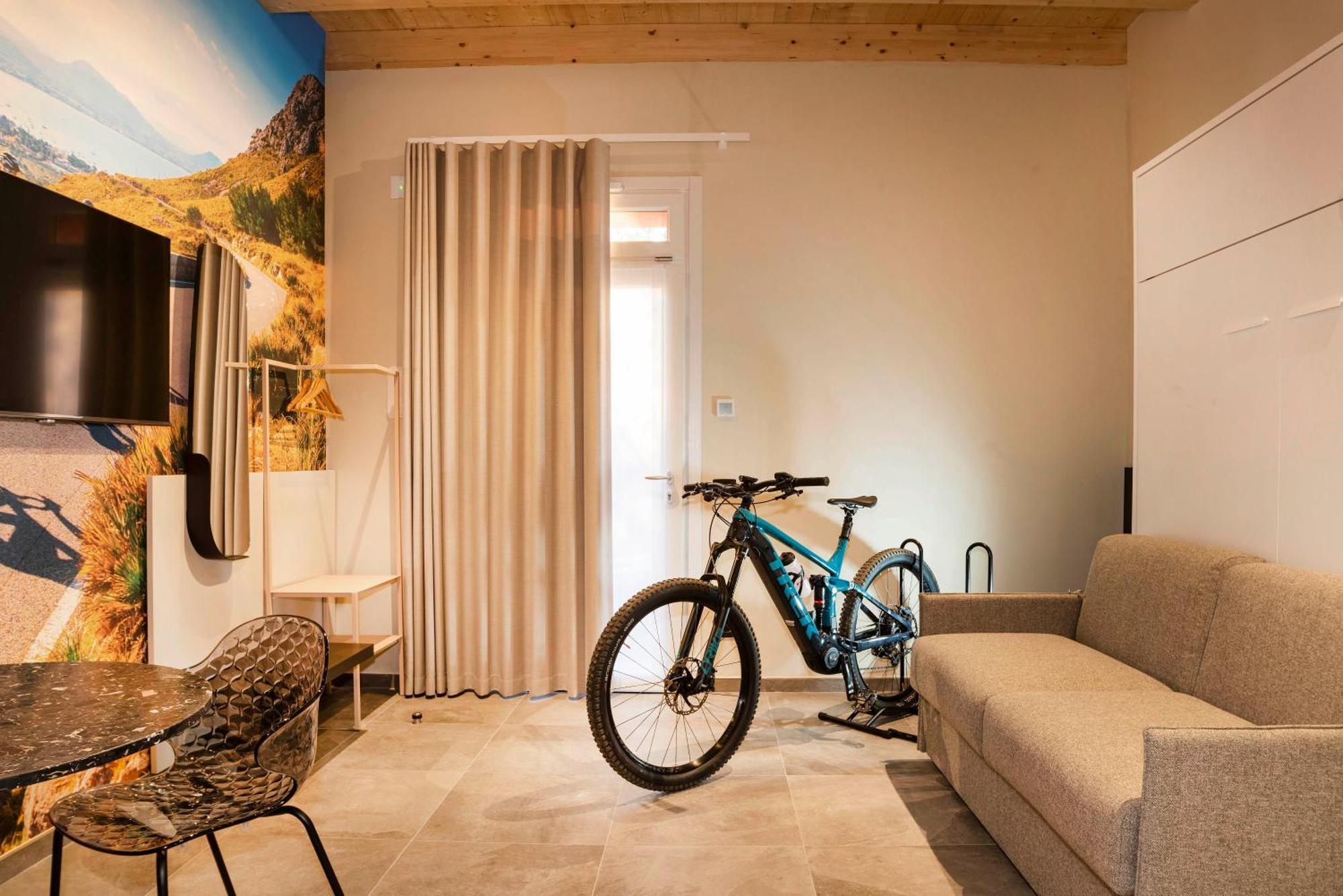 Italianflat - Verona'S River, Free Parking For Car & Bike, Nature, Relax Exteriör bild