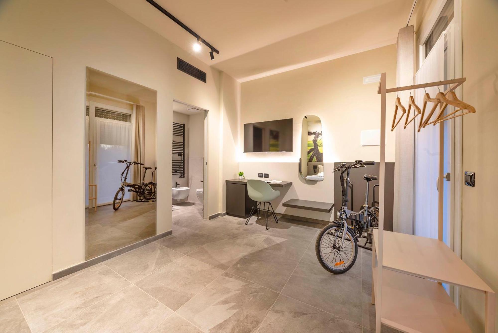 Italianflat - Verona'S River, Free Parking For Car & Bike, Nature, Relax Exteriör bild